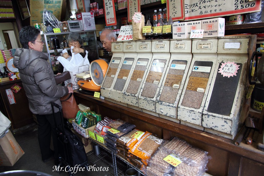 【大阪。天王寺】《有本珈琲問屋》在地咖啡烘焙，看見古老的咖啡記憶 (30).jpg - 旅行走過的咖啡館