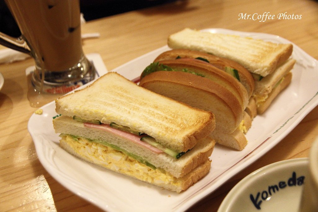 【大阪。中央區】《KOMEDA's Coffee》喝咖啡沒有送早餐，送一包花生豆 (126).jpg - 旅行走過的咖啡館