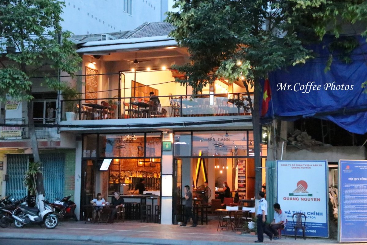 IMG_9738.JPG - D9峴港 4漢堡 Waterfront Restaurant & Bar