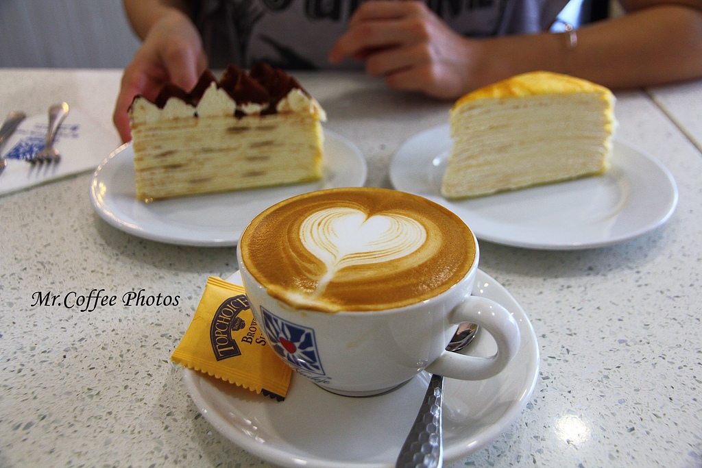 【馬六甲】《Nadeje Plaza Mahkota》馬來西亞第一間千層蛋糕專賣店 (04).jpg - 旅行走過的咖啡館